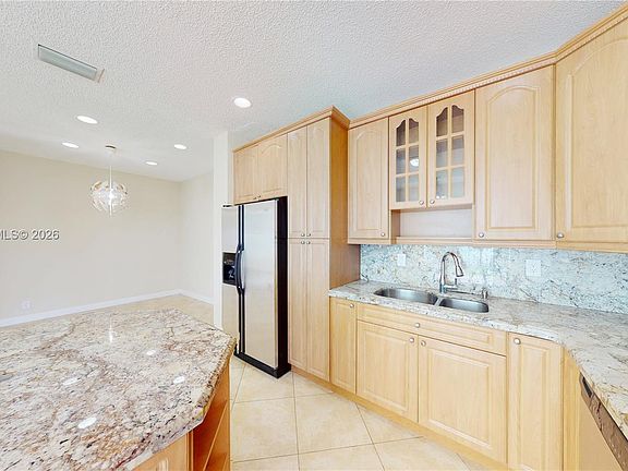 5th image of 897 Briar Ridge Rd