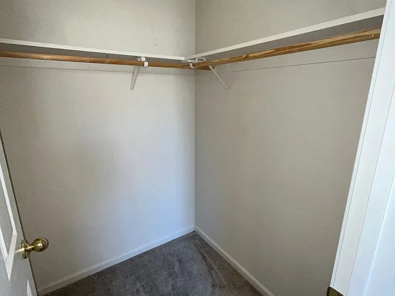 9409 Silver Bridle Way — Photo 13