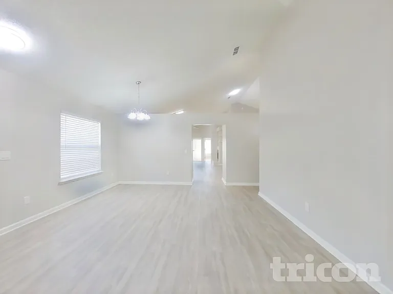 12048 Coachman Lakes Way — Photo 3