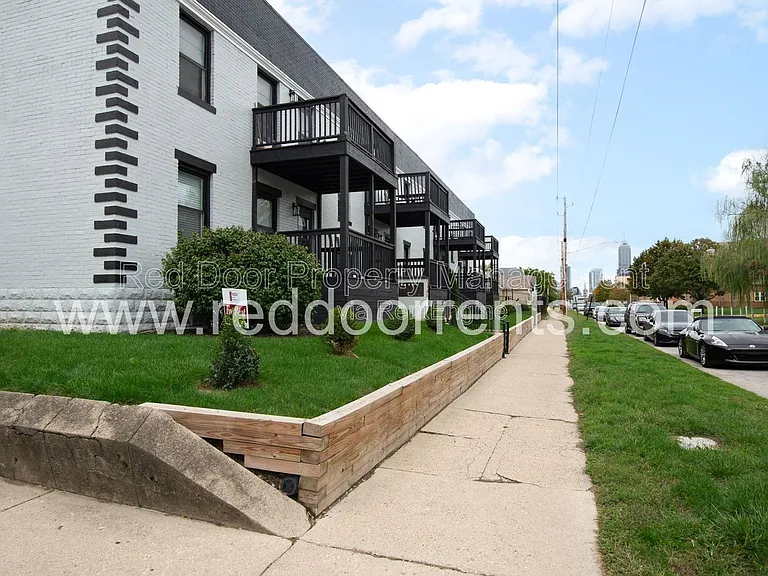 1329 E Market St #8 — Photo 2