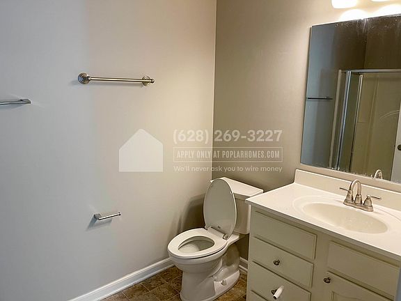 5th image of 224 W Acadia Ave