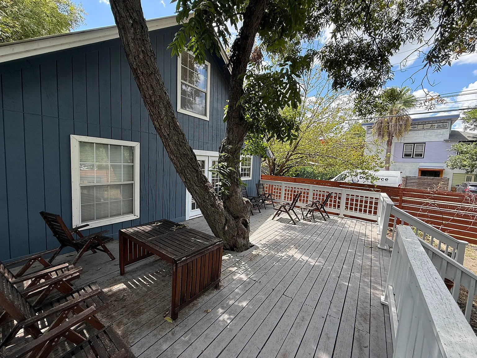 3 bed, 2000 sqft, $4,900 — Photo 2