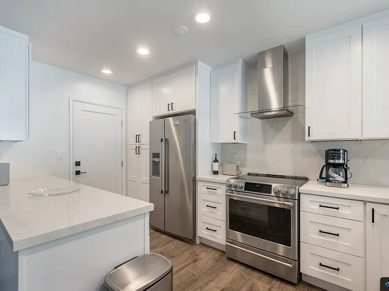 6831 Wexford Pl — Photo 8