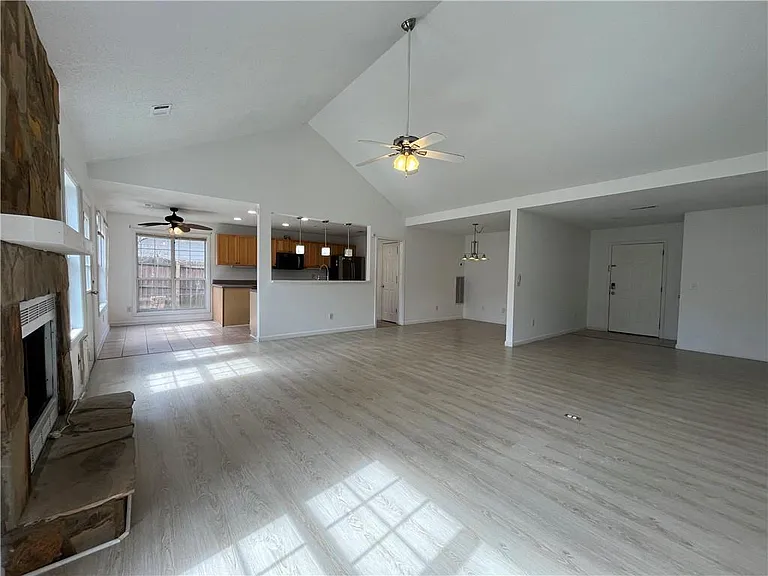 54 Oxford Brook Way — Photo 9