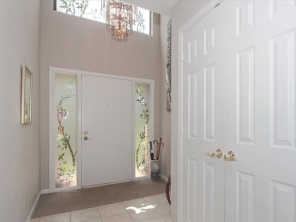 4th image of 97 Waterview Ct