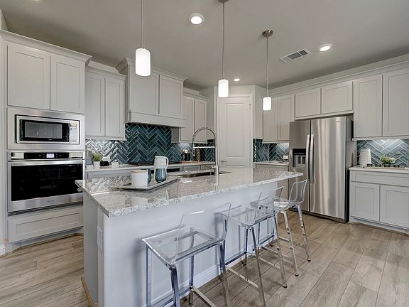 Plan 3079 kitchen - staged