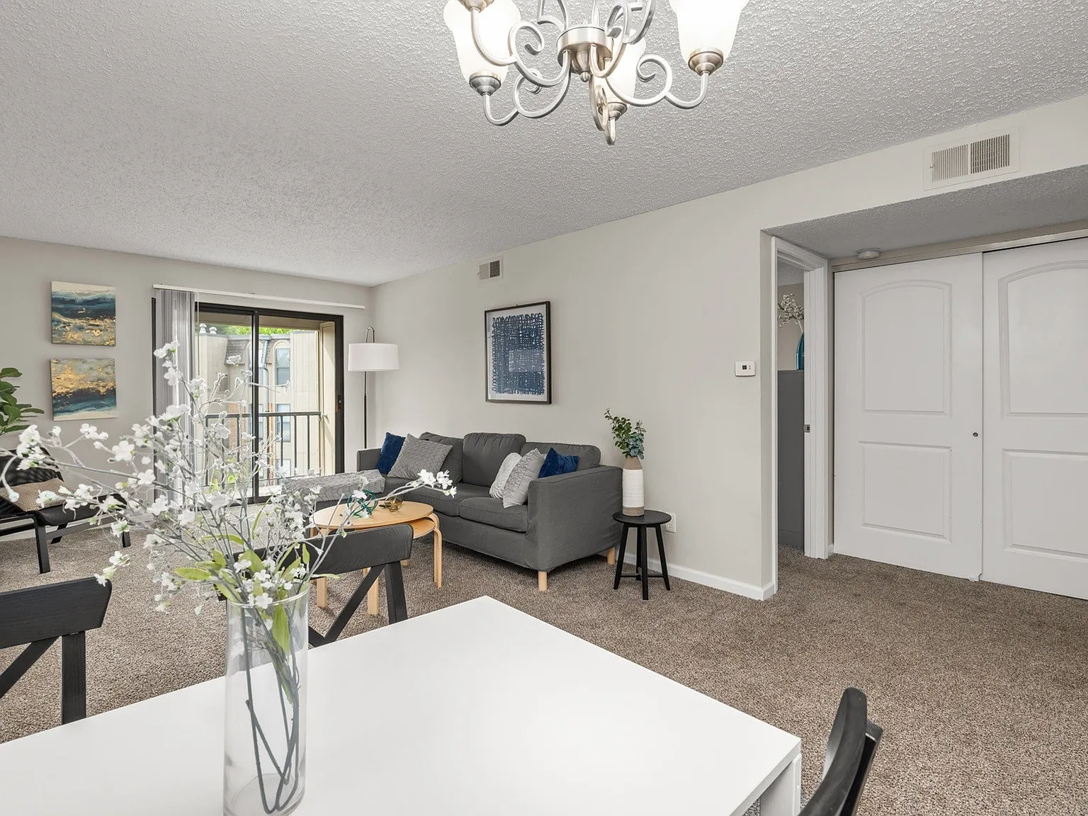 Chesterfield Place — Photo 2