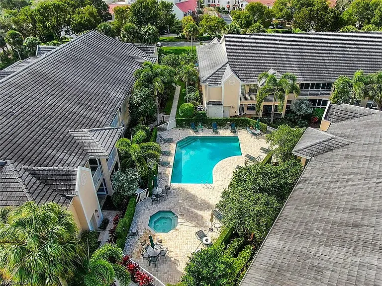 5635 Turtle Bay Dr #8 — Photo 24