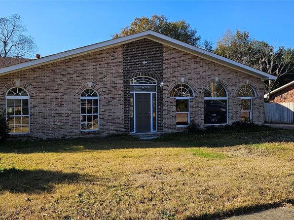 206 Davors Dr, Montgomery, AL 36109