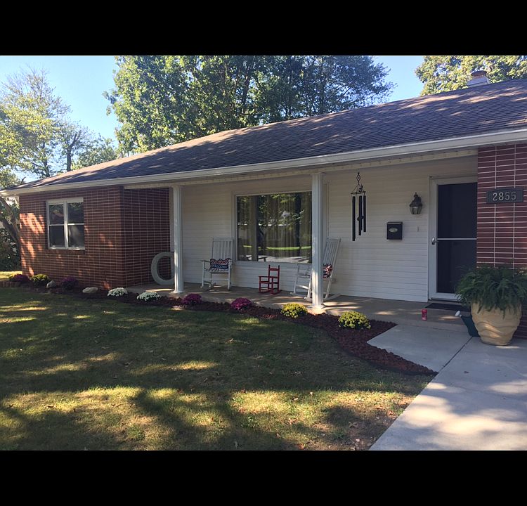 1st image of 2855 Mariposa Dr