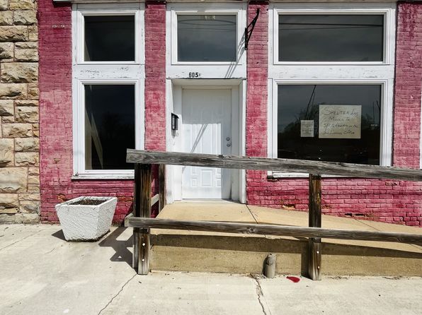 605 W Main St