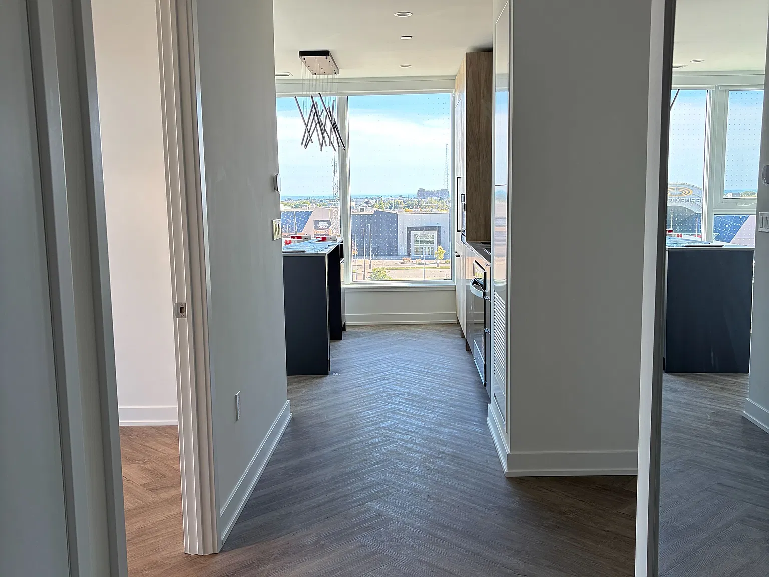 2 bed, $2,850 — Photo 4