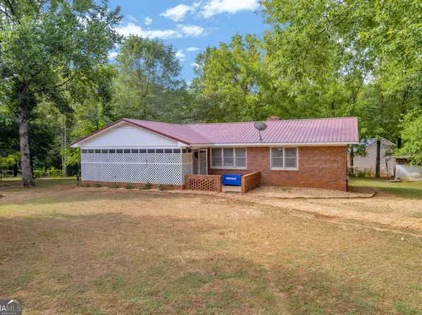 204 Lake Oglethorpe Dr, Arnoldsville, GA 30619