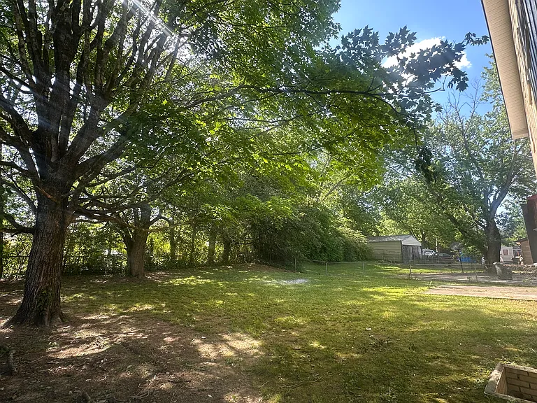 6117 Belgrade Dr NW — Photo 10