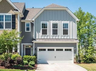 116 Secret Grove Ln, Holly Springs, NC 27540