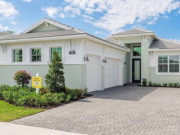 Lila Model Front Exterior