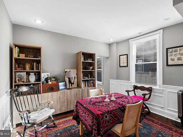 204 W Redman Ave #1 — Photo 6