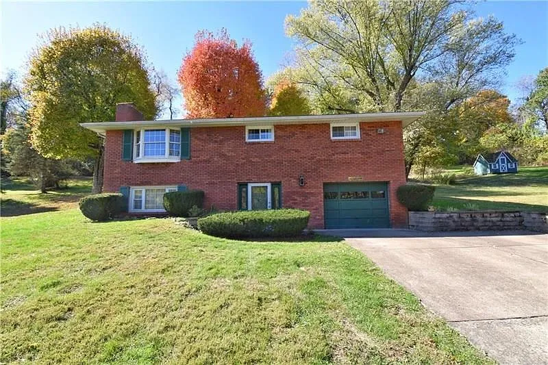 659 Boyer Rd photo 1