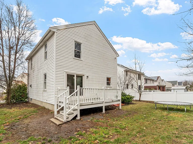 29 Lamplighter Ln — Photo 3