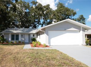 8015 Pasadena Dr, Port Richey, FL 34668