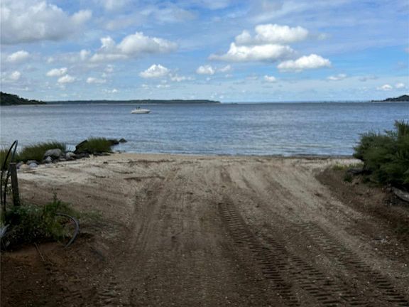 3rd image of Little Neck Road