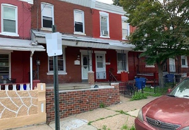 2nd image of 6048 Magnolia St