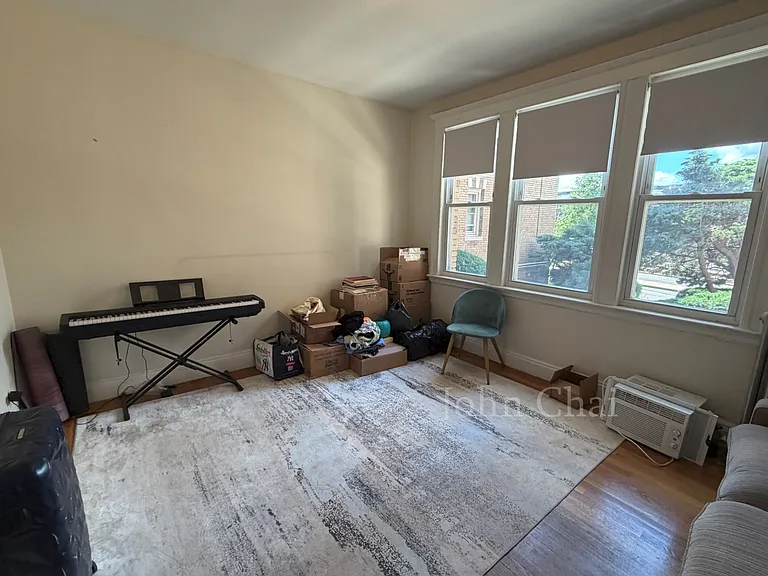 1634 Commonwealth Ave #6 — Photo 5