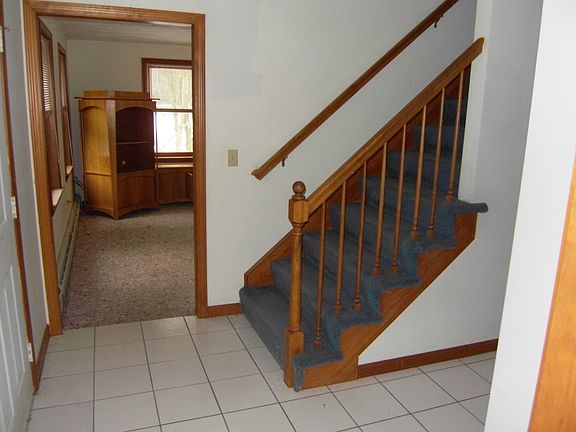 4th image of 9 Briarwood Dr