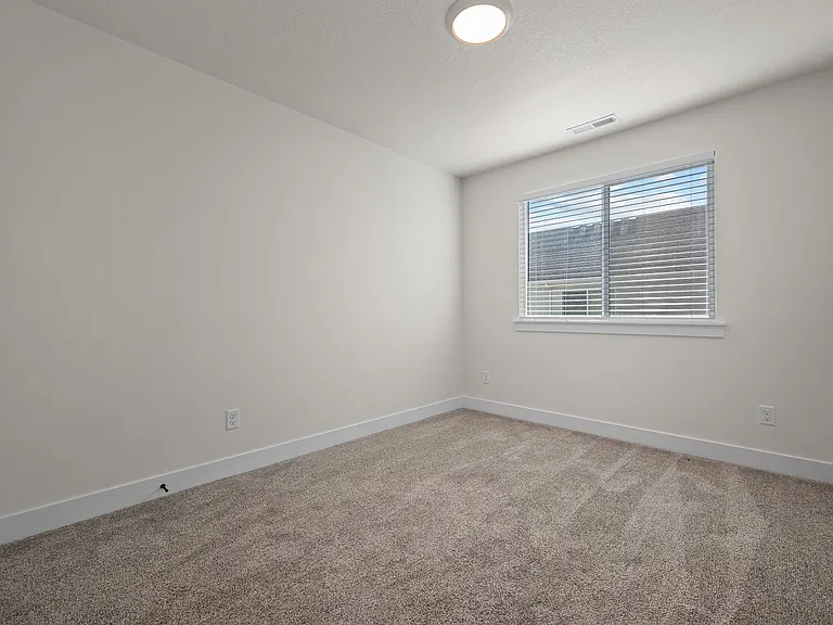 4241 W 2060 N — Photo 14