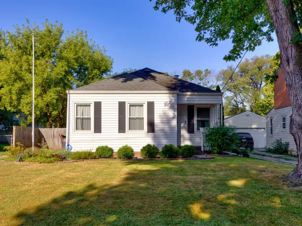 2404 47th St, Des Moines, IA 50310