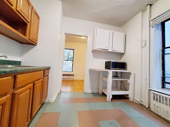 2nd image of 1046 Bergen St #2CC