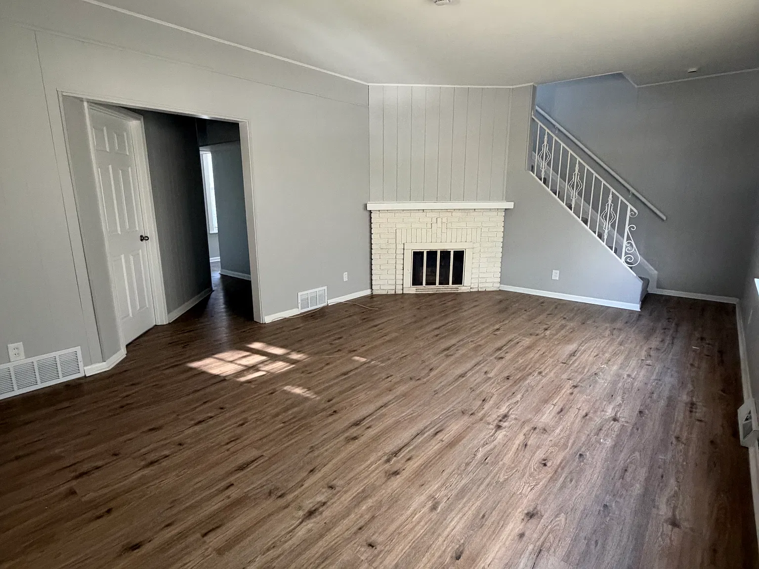 4 bed, 1.5 bath, 1700 sqft, $1,995 — Photo 3