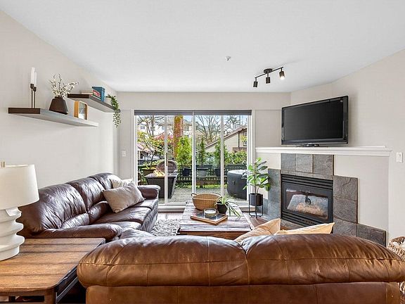 4th image of 11960 Harris Rd #104