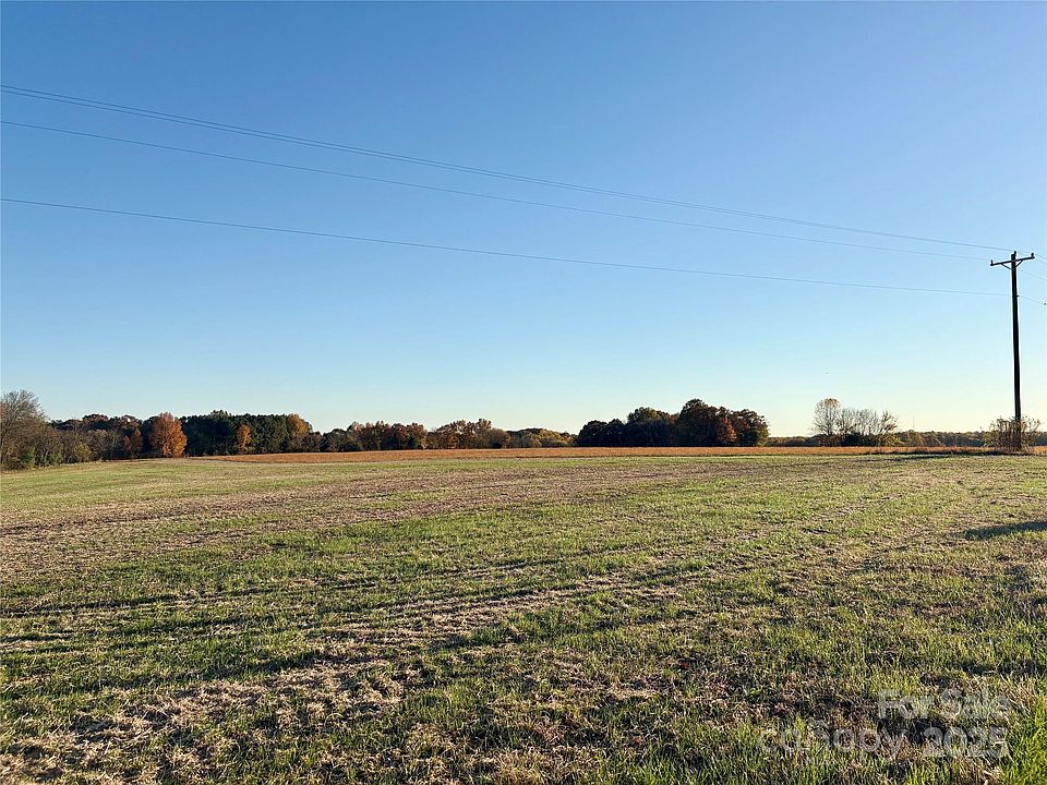 2nd image of 8.562 Williamsburg Rd