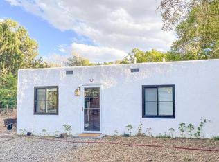 924 Ortega Rd NW, Los Ranchos De Albuquerque, NM 87114