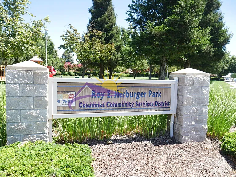 8893 Carmel Plaza Way — Photo 24
