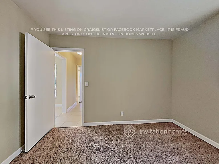 4200 Hayes St — Photo 8