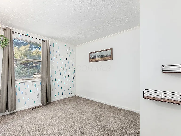 8651 Wilmette Ct — Photo 12
