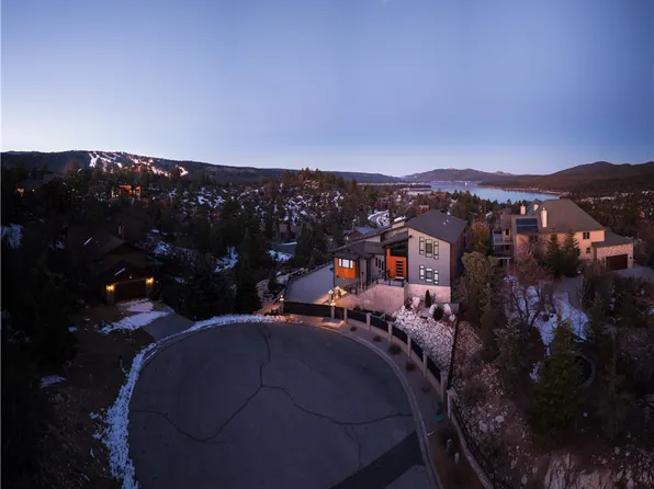 380 Springhill Pl, Big Bear Lake, CA 92315