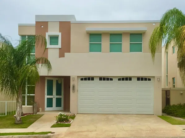 8 Calle Nacar, Bayamon, PR 00961