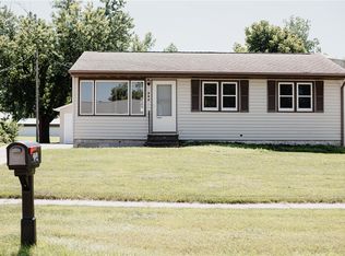 304 E 1st St, Huxley, IA 50124