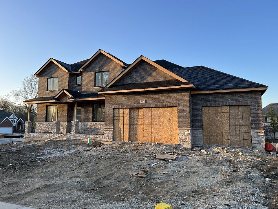 1st image of 909 Internationale Pkwy