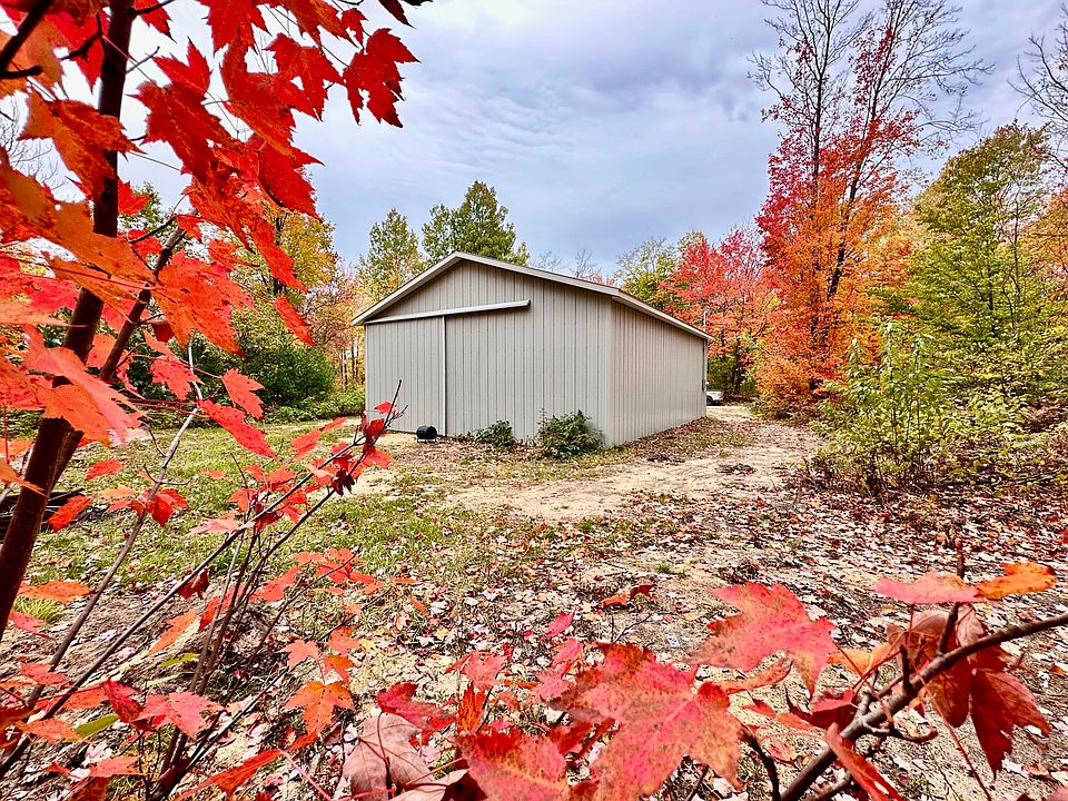 5849 Pewamo Trl, Gaylord, MI 49735 Zillow