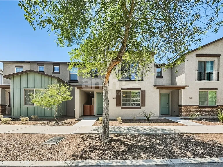 20727 W Stone Hill Rd — Photo 1