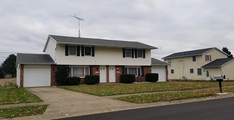 2nd image of 1214 Baier Ave