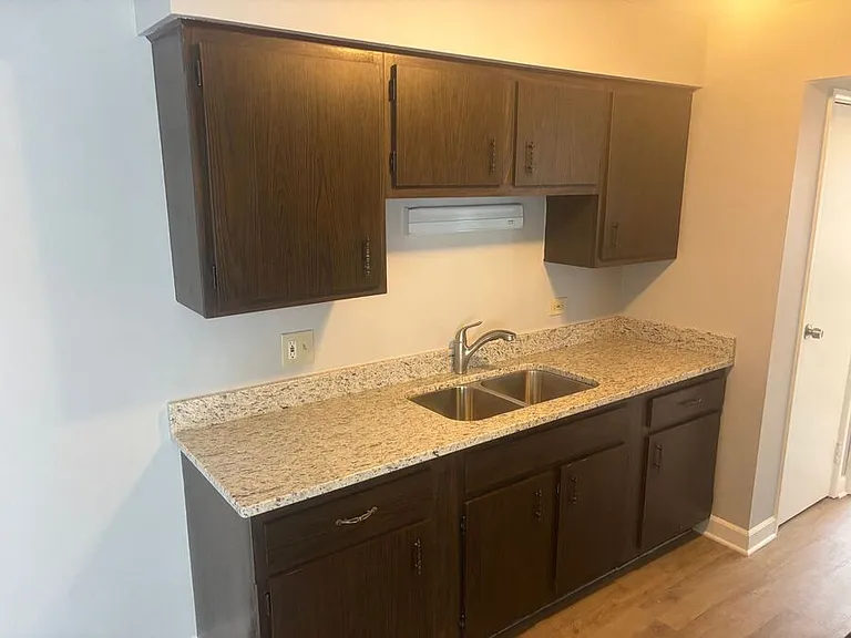 10430 Mayfield Ave #2D — Photo 4