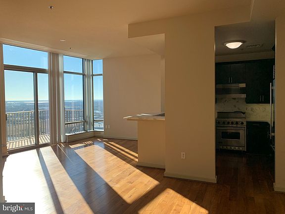 2nd image of 105 Christina Lndg APT 2404