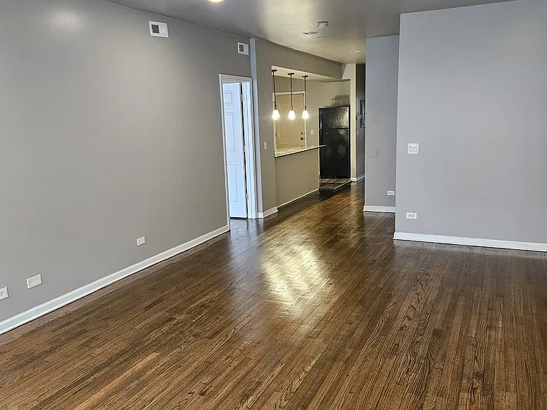 7742 S Kingston Ave — Photo 7