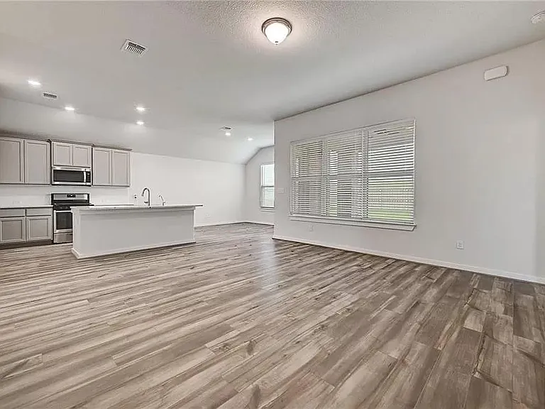 116 Joseph Hawkins Ln — Photo 6