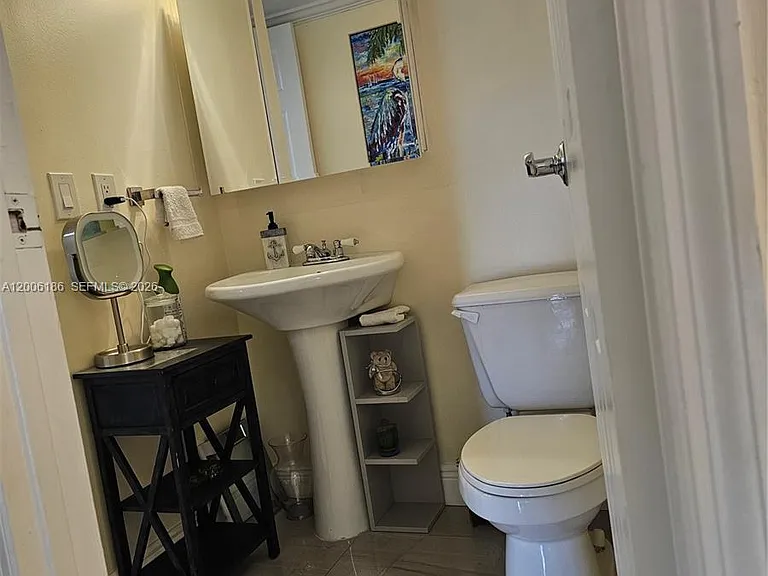 20500 W Country Club Dr #609 — Photo 18
